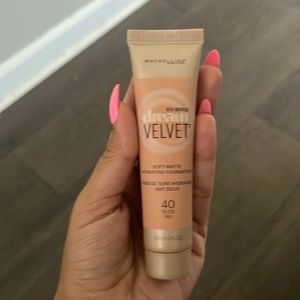 Maybelline dream velvet